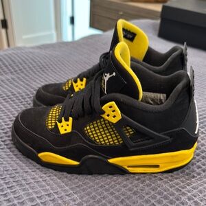 Jordan Black Yellow Thunder Sneakers